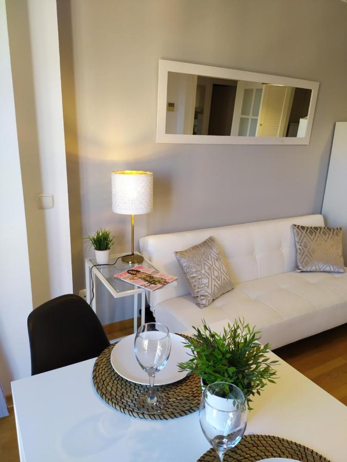 Apartamentos Pirra - Aeropuerto Ifema Madrid Bagian luar foto