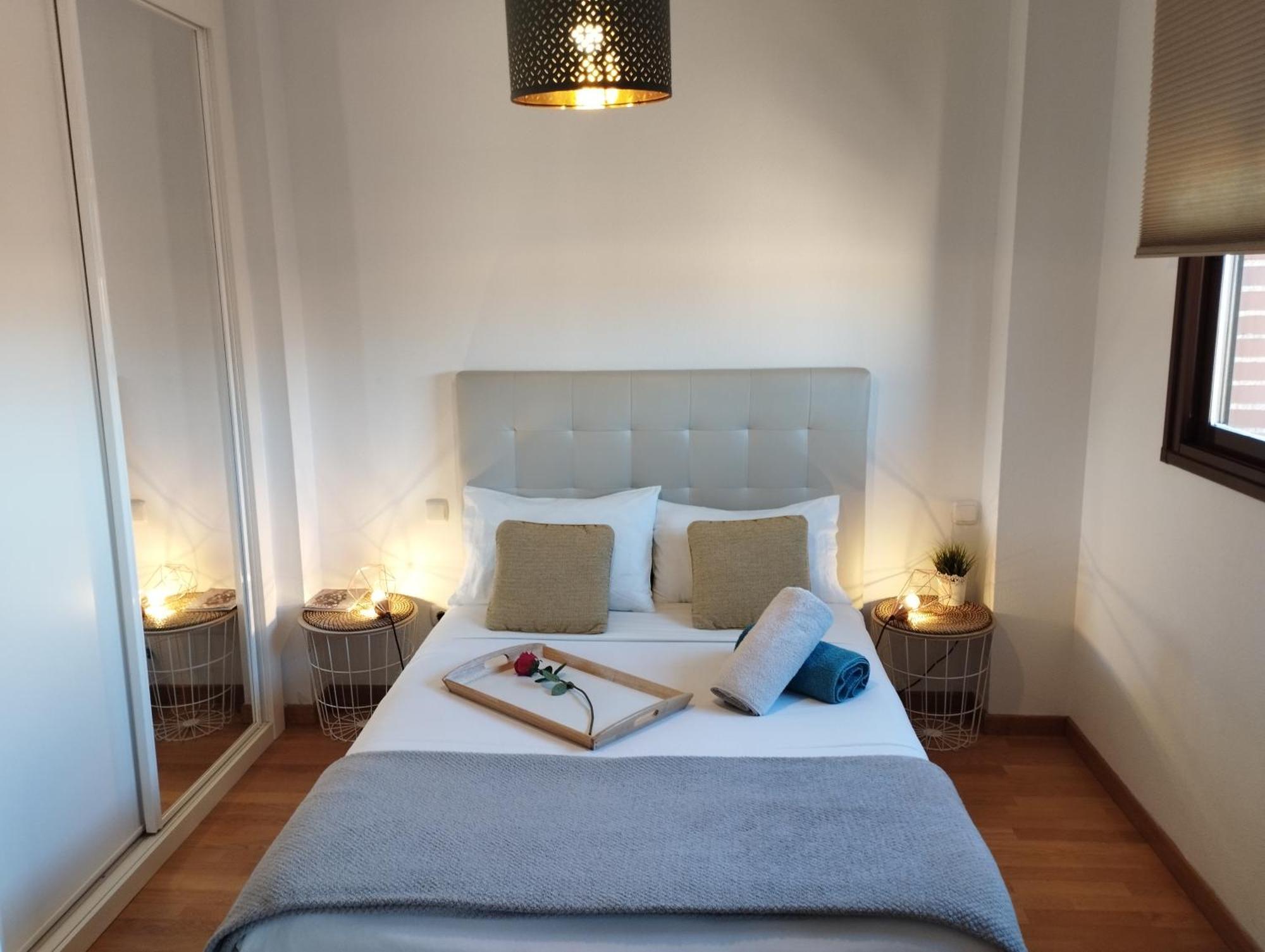 Apartamentos Pirra - Aeropuerto Ifema Madrid Bagian luar foto
