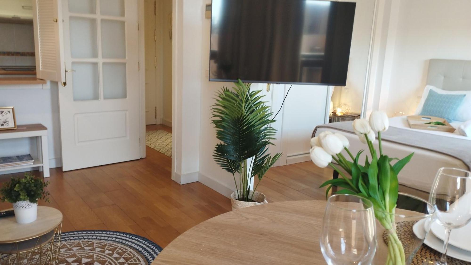 Apartamentos Pirra - Aeropuerto Ifema Madrid Bagian luar foto